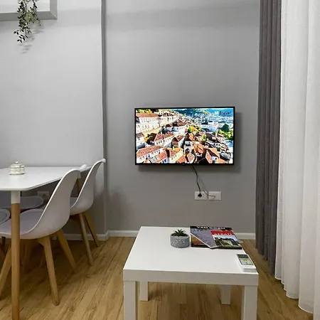 Beratinus In Center *