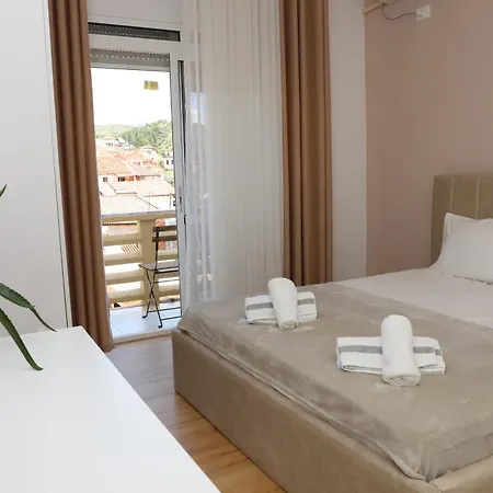 Beratinus In Center *