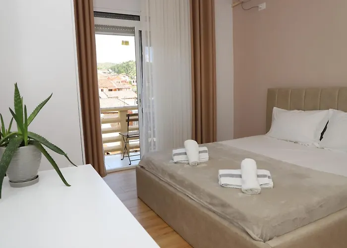 Beratinus In Center *