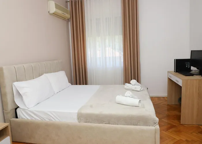 Beratinus In Center Apartment