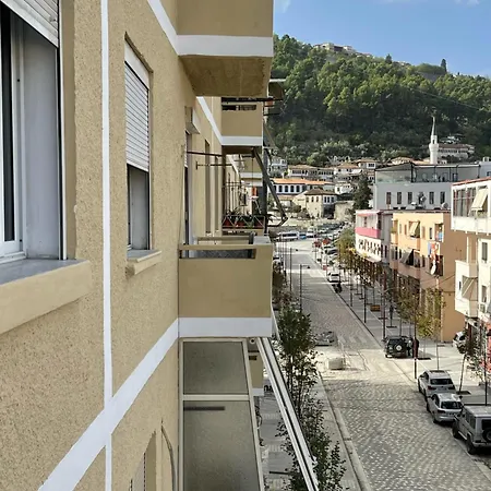 Beratinus In Center *