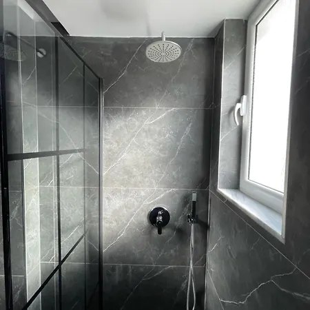 Beratinus In Center Appartement Berat