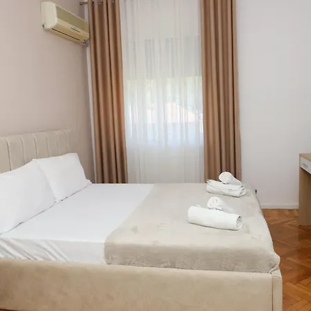 Beratinus In Center Apartment