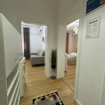 Beratinus In Center Berat